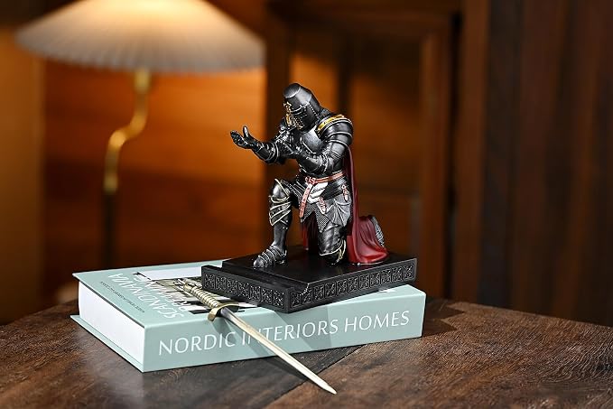NCQIXIAO Medieval Templar Vanguard Officer Knight Pen Holder Pen Stand Desk - Image 7
